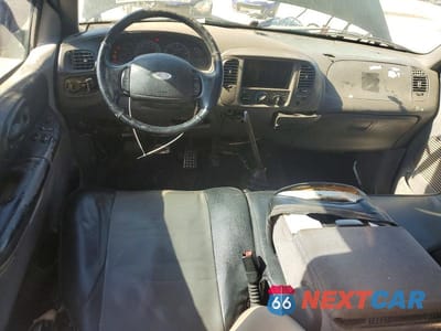 Zdjęcie 8 z 12 samochodu: 2003 FORD F150 VIN:1FTRX07253KC11407 - miniatura