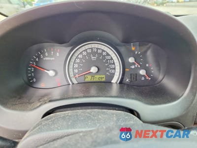 Zdjęcie 9 z 13 samochodu: 2007 HYUNDAI ENTOURAGE GLS VIN:KNDMC233876024418 - miniatura