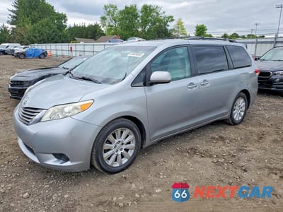 2014 TOYOTA SIENNA XLE 7-PASSENGER 5TDDK3DC4ES075208 - główne zdjęcie licytacji z USA - miniatura