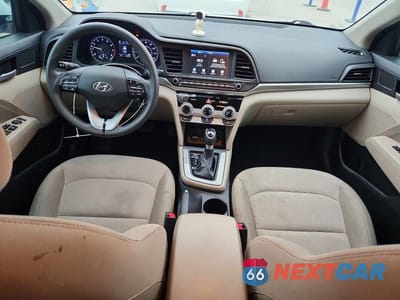 Zdjęcie 8 z 12 samochodu: 2019 HYUNDAI ELANTRA SEL VIN:5NPD84LF5KH426158 - miniatura