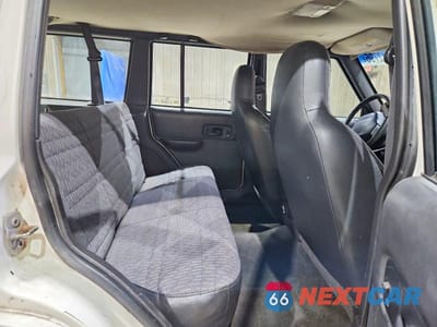 Zdjęcie 11 z 14 samochodu: 2000 JEEP CHEROKEE SPORT VIN:1J4FF48S3YL109921 - miniatura