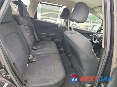 Zdjęcie 10 z 12 samochodu: 2013 HONDA FIT SPORT VIN:JHMGE8H55DC047896 - miniatura