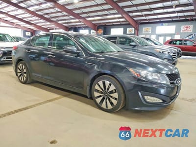 Czwarte zdjęcie samochodu z boku: 2011 KIA OPTIMA SX VIN:KNAGR4A67B5155937 - miniatura