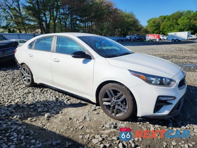 Czwarte zdjęcie samochodu z boku: 2021 KIA FORTE GT LINE VIN:3KPF34AD3ME270699 - miniatura