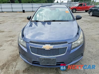 Piąte zdjęcie samochodu w środku: 2013 CHEVROLET CRUZE LS VIN:1G1PA5SG5D7260340 - miniatura