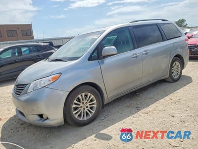 2014 TOYOTA SIENNA XLE 8-PASSENGER 5TDYK3DC3ES426188 - główne zdjęcie licytacji z USA - miniatura