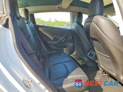 Zdjęcie 11 z 13 samochodu: 2018 TESLA MODEL 3 LONG RANGE BATTERY VIN:5YJ3E1EA5JF015733 - miniatura