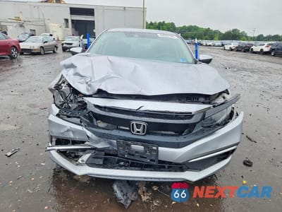 Piąte zdjęcie samochodu w środku: 2019 HONDA CIVIC LX VIN:2HGFC2F66KH604970 - miniatura