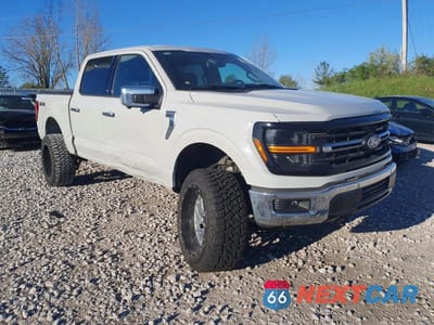 Czwarte zdjęcie samochodu z boku: 2024 FORD F150 XLT VIN:1FTFW3L53RKF10216 - miniatura
