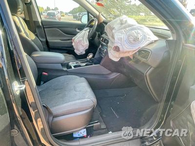 Piąte zdjęcie samochodu w środku: 2019 HYUNDAI SANTA FE SEL 2.4L VIN:5NMS33AD3KH021706 - miniatura