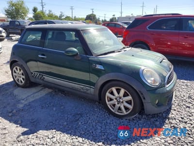 Czwarte zdjęcie samochodu z boku: 2013 MINI COOPER S VIN:WMWSV3C5XDT395289 - miniatura