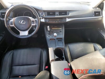 Zdjęcie 8 z 12 samochodu: 2013 LEXUS CT 200 VIN:JTHKD5BH8D2161783 - miniatura