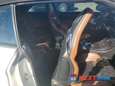 Zdjęcie 10 z 12 samochodu: 2017 MERCEDES-BENZ C 63 AMG-S VIN:WDDWK8HB2HF460204 - miniatura