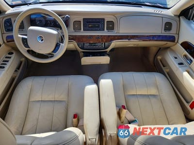 Zdjęcie 8 z 12 samochodu: 2009 MERCURY GRAND MARQUIS LS VIN:2MEHM75V29X614551 - miniatura