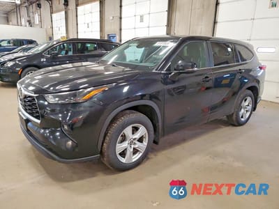 2023 TOYOTA HIGHLANDER LE 5TDKDRAH4PS027361 - główne zdjęcie licytacji z USA - miniatura