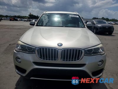 Piąte zdjęcie samochodu w środku: 2015 BMW X3 SDRIVE28I VIN:5UXWZ7C59F0M82880 - miniatura