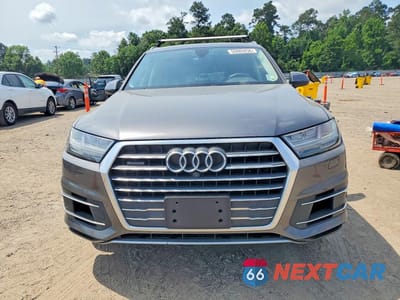 Piąte zdjęcie samochodu w środku: 2019 AUDI Q7 PREMIUM PLUS VIN:WA1LAAF75KD003602 - miniatura