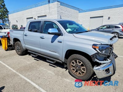 Czwarte zdjęcie samochodu z boku: 2021 TOYOTA TUNDRA CREWMAX LIMITED VIN:5TFFY5F12MX289296 - miniatura