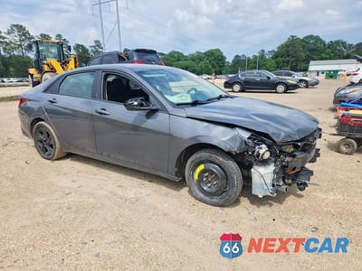 Czwarte zdjęcie samochodu z boku: 2023 HYUNDAI ELANTRA SEL VIN:KMHLM4AGXPU562961 - miniatura
