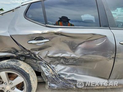 Zdjęcie 10 z 12 samochodu: 2015 KIA OPTIMA VIN:5XXGM4A75FG449381 - miniatura