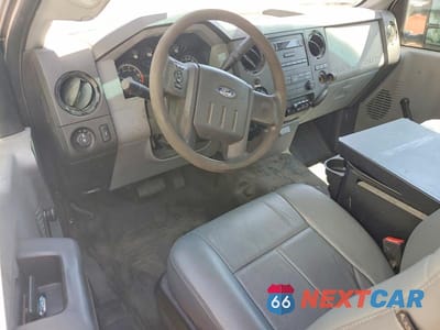 Zdjęcie 8 z 13 samochodu: 2013 FORD F350 SUPER DUTY VIN:1FDRF3A6XDEB92333 - miniatura