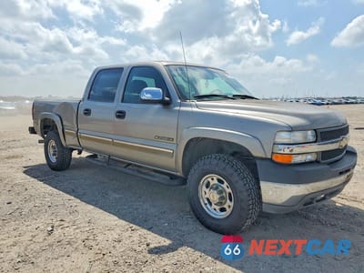 Czwarte zdjęcie samochodu z boku: 2001 CHEVROLET SILVERADO C2500 HEAVY DUTY VIN:1GCHC23G41F125774 - miniatura