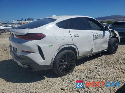 Trzecie zdjęcie samochodu z tyłu: 2024 BMW X6 XDRIVE40I VIN:5UX33EX01R9V83998 - miniatura