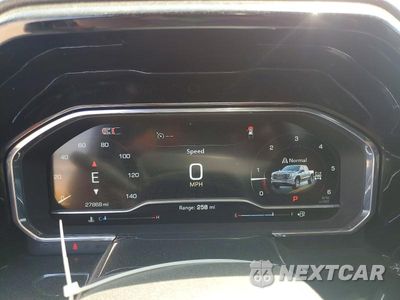 Zdjęcie 9 z 12 samochodu: 2024 GMC SIERRA K1500 SLT VIN:1GTUUDED0RZ139868 - miniatura