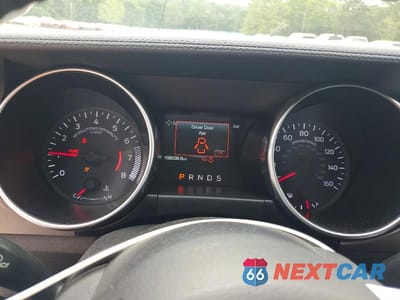 Zdjęcie 9 z 12 samochodu: 2019 FORD MUSTANG VIN:1FATP8UH9K5115554 - miniatura