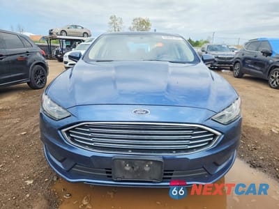 Piąte zdjęcie samochodu w środku: 2018 FORD FUSION SE VIN:3FA6P0H78JR190614 - miniatura