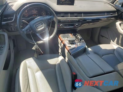 Zdjęcie 8 z 13 samochodu: 2019 AUDI Q7 PREMIUM PLUS VIN:WA1LAAF7XKD001053 - miniatura