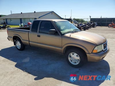 Czwarte zdjęcie samochodu z boku: 2002 GMC SONOMA VIN:1GTCS19W128194336 - miniatura