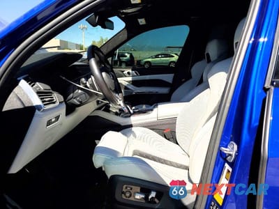 Zdjęcie 7 z 12 samochodu: 2020 BMW X5 M VIN:5YMJU0C03L9B05663 - miniatura