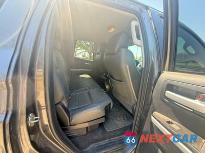 Zdjęcie 6 z 10 samochodu: 2019 TOYOTA TUNDRA SR5 VIN:5TFUW5F16KX785101 - miniatura