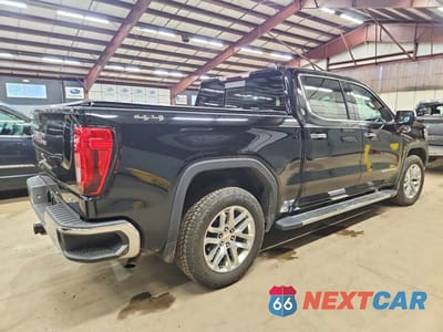 Trzecie zdjęcie samochodu z tyłu: 2019 GMC SIERRA K1500 SLT VIN:3GTU9DED4KG171357 - miniatura