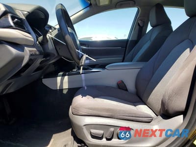 Zdjęcie 7 z 12 samochodu: 2020 TOYOTA CAMRY LE VIN:4T1C11AK8LU363297 - miniatura