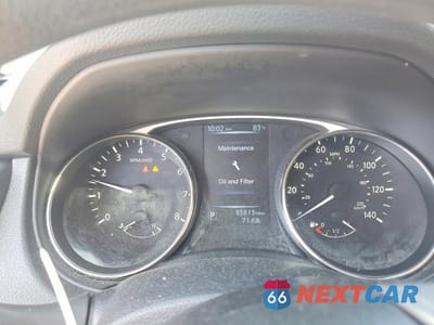 Zdjęcie 9 z 13 samochodu: 2016 NISSAN ROGUE S VIN:KNMAT2MV0GP602119 - miniatura