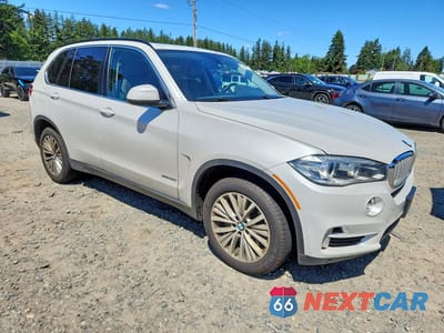 Czwarte zdjęcie samochodu z boku: 2015 BMW X5 XDRIVE50I VIN:5UXKR6C55F0J74856 - miniatura
