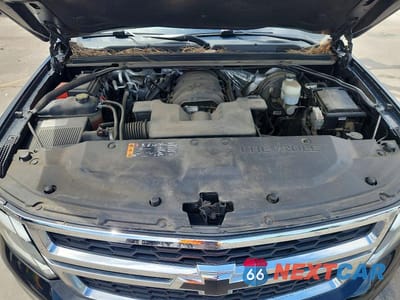 Zdjęcie 12 z 13 samochodu: 2018 CHEVROLET SUBURBAN K1500 LT VIN:1GNSKHKC2JR116992 - miniatura