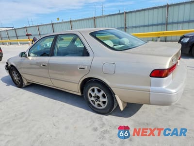 Drugie zdjęcie samochodu z przodu: 1998 TOYOTA CAMRY LE VIN:JT2BG22K6W0110115 - miniatura