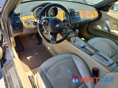 Zdjęcie 8 z 12 samochodu: 2007 BMW Z4 3.0 VIN:4USBU33557LW70426 - miniatura