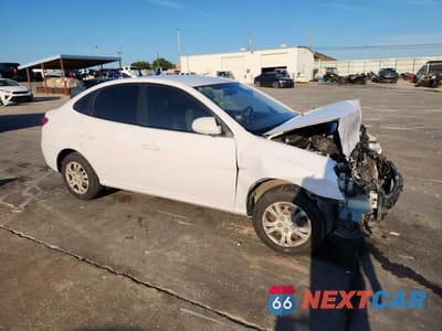 Czwarte zdjęcie samochodu z boku: 2010 HYUNDAI ELANTRA GLS VIN:KMHDU4AD8AU851502 - miniatura