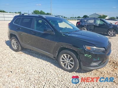 Czwarte zdjęcie samochodu z boku: 2019 JEEP CHEROKEE LATITUDE VIN:1C4PJLCB9KD221523 - miniatura