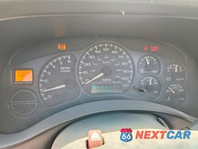 Zdjęcie 9 z 14 samochodu: 2002 CHEVROLET SUBURBAN C VIN:1GNEC16T02J238066 - miniatura