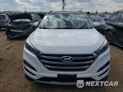 Piąte zdjęcie samochodu w środku: 2018 HYUNDAI TUCSON LIMITED VIN:KM8J3CA21JU612016 - miniatura