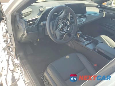 Zdjęcie 8 z 12 samochodu: 2025 LEXUS ES 300H BASE VIN:58ADA1C10SU075287 - miniatura