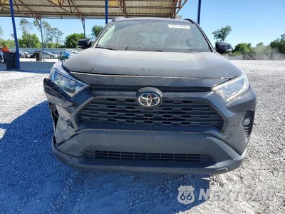 Piąte zdjęcie samochodu w środku: 2021 TOYOTA RAV4 XLE PREMIUM VIN:2T3C1RFV2MC148347 - miniatura