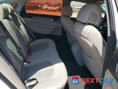 Zdjęcie 10 z 12 samochodu: 2017 HYUNDAI SONATA SE VIN:5NPE24AF1HH514271 - miniatura