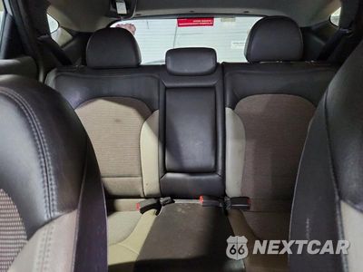 Zdjęcie 10 z 13 samochodu: 2013 HYUNDAI TUCSON GLS VIN:KM8JUCAC5DU693824 - miniatura
