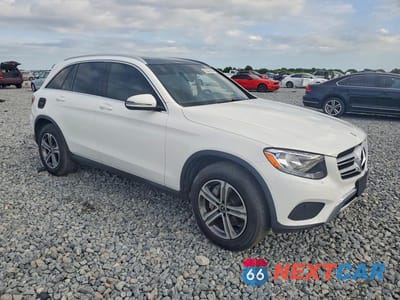 Czwarte zdjęcie samochodu z boku: 2018 MERCEDES-BENZ GLC 300 VIN:WDC0G4JB7JV039721 - miniatura